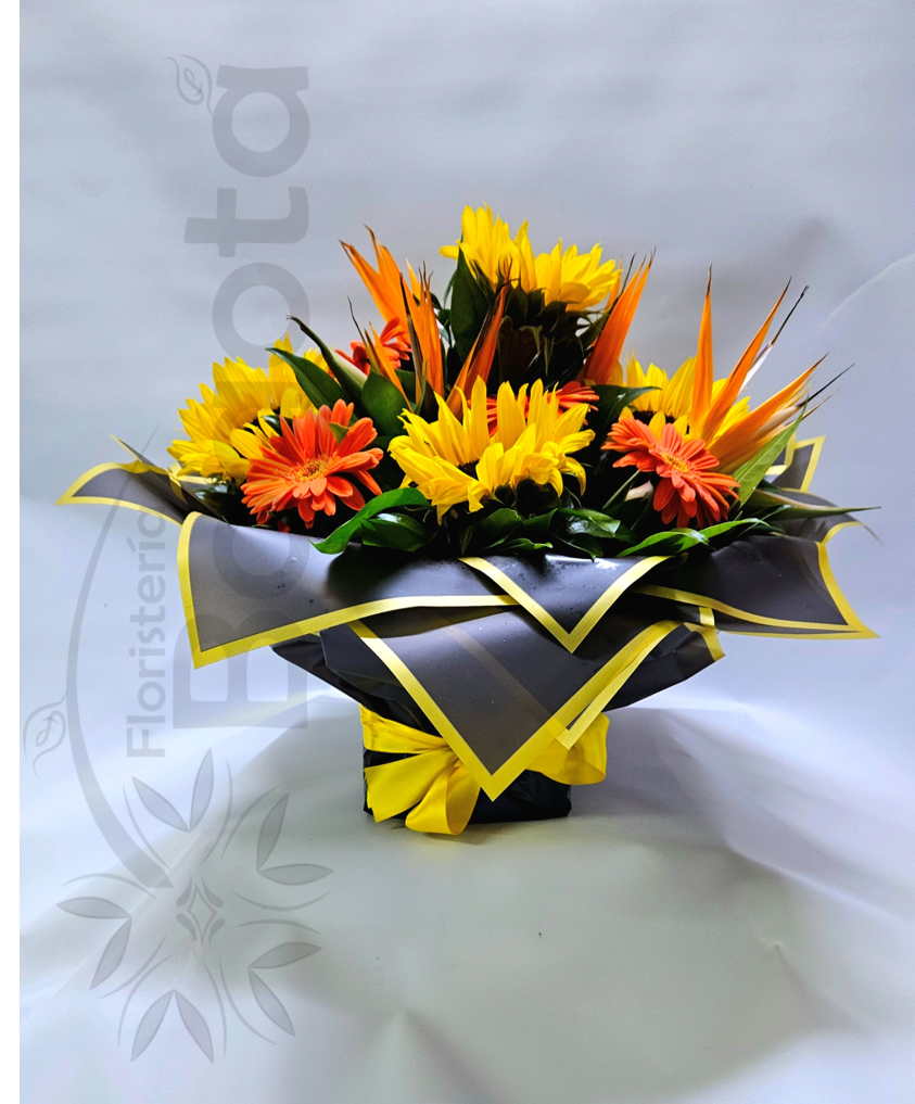 Arreglo girasoles, gerberas, aves del paraiso
