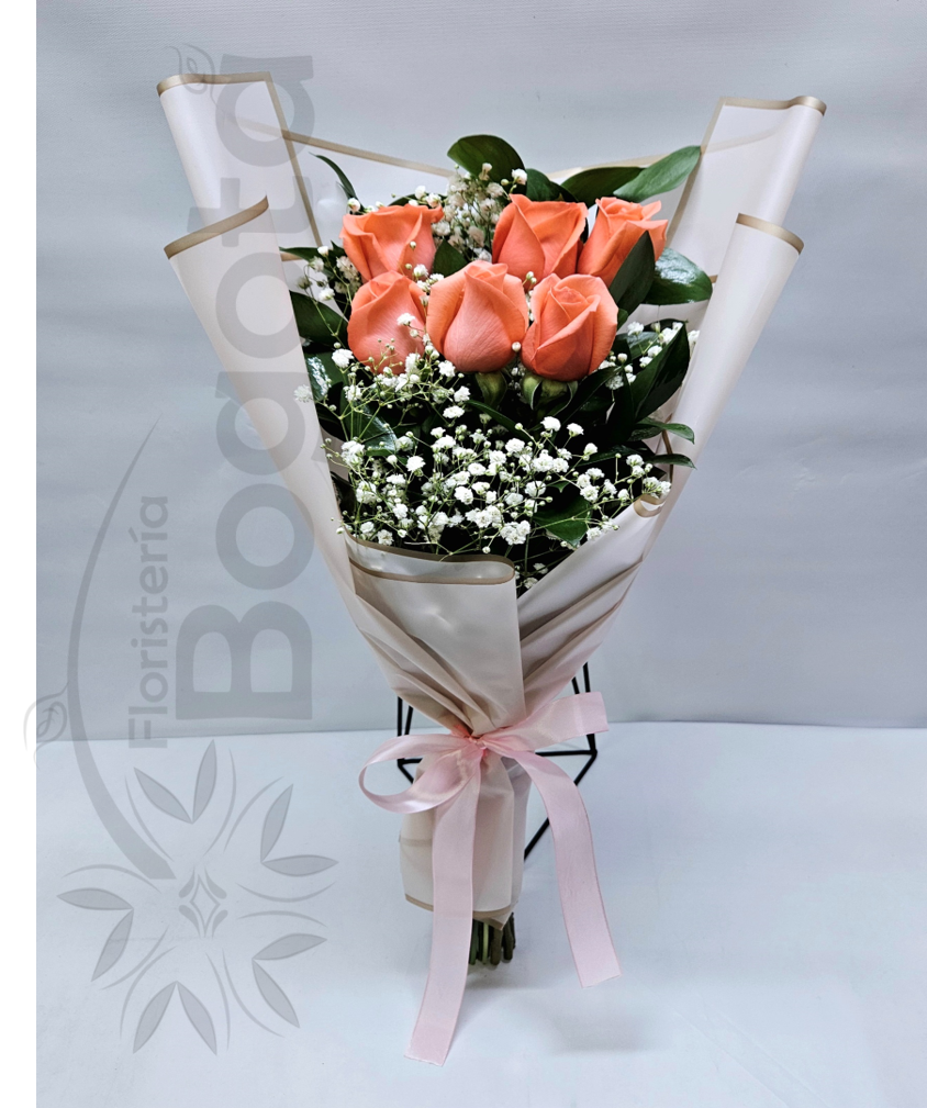 Arreglo bouquet con rosas salmón