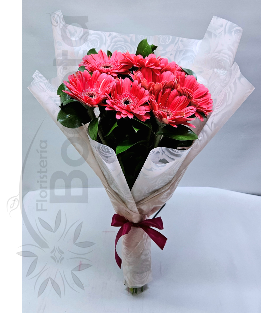 Arreglo bouquet con gerberas rosadas