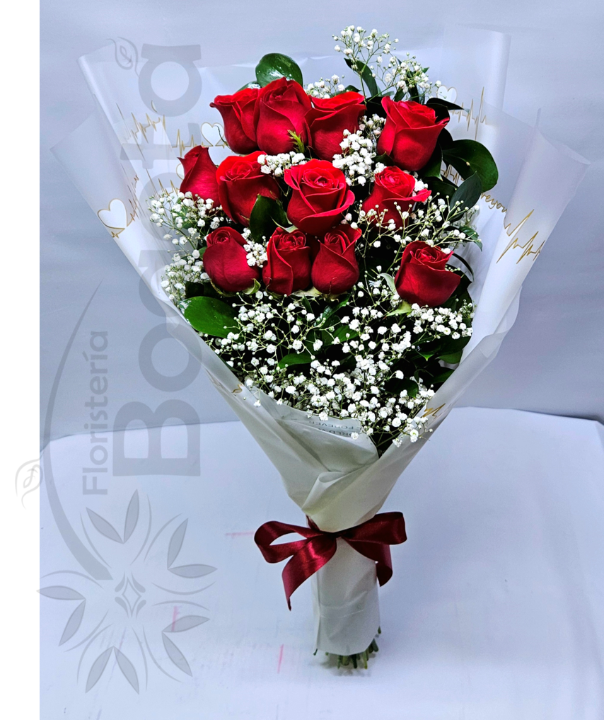 Arreglo bouquet con rosas rojas
