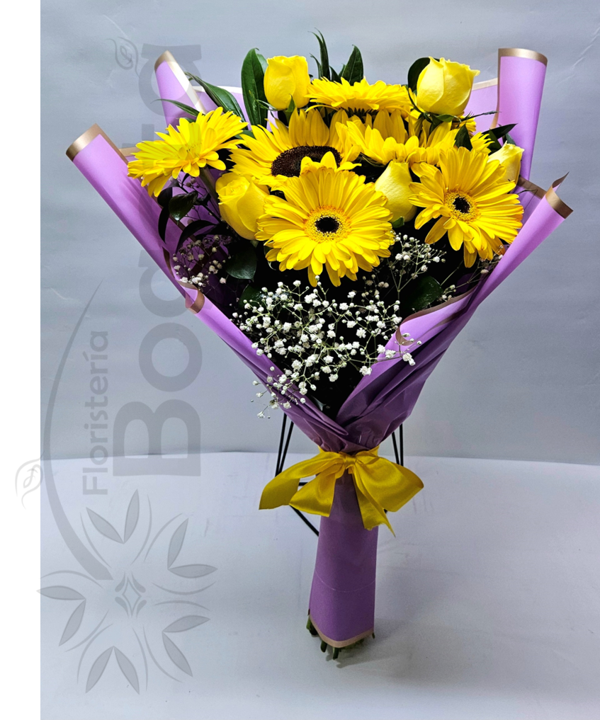 Arreglo bouquet con rosas, girasoles, gerberas