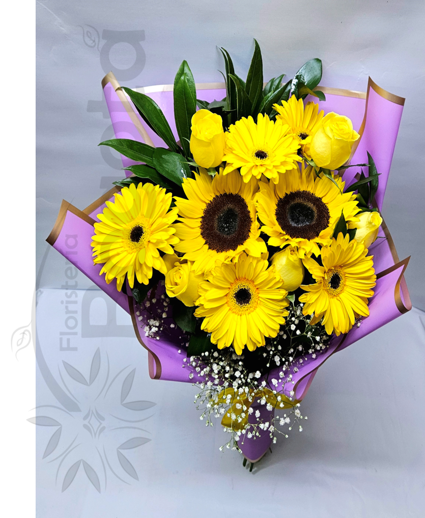 Arreglo bouquet con rosas, girasoles, gerberas